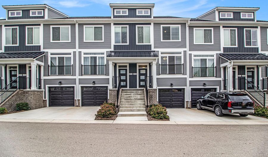 2719 Bristol Ridge Dr, Ann Arbor, MI 48105 - 3 Beds, 4 Bath