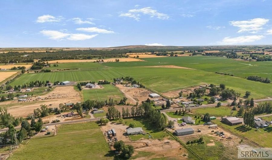 816 W 100 S, Blackfoot, ID 83221 - 5 Beds, 3 Bath
