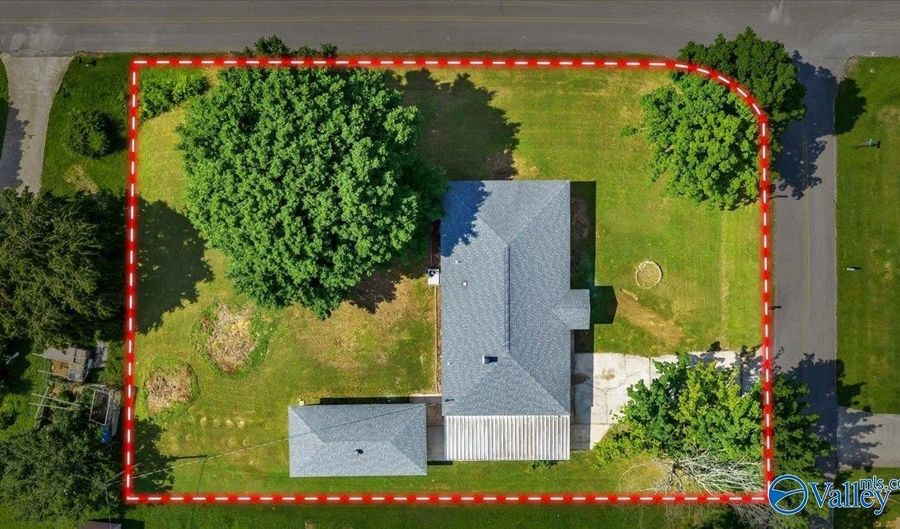 29705 Hogan Ave, Ardmore, AL 35739 - 3 Beds, 2 Bath