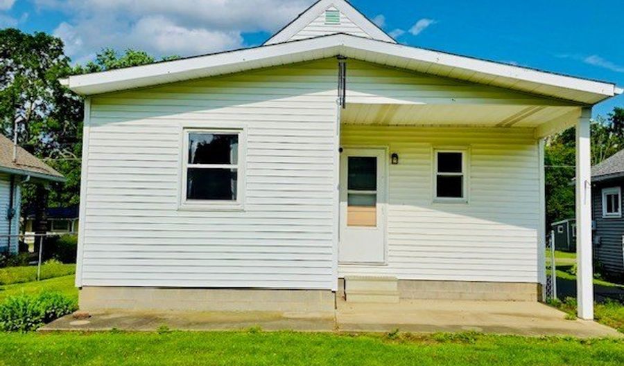 210 Sherman Ave, Ashland, OH 44805 - 3 Beds, 1 Bath