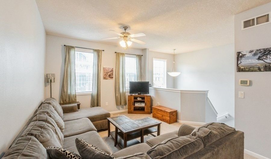 4528 NE Mcdougal Ln, Ankeny, IA 50021 - 3 Beds, 3 Bath