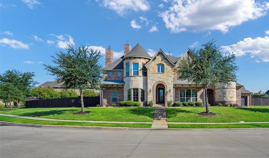 7524 Glenturret Cir, The Colony, TX 75056 - 6 Beds, 6 Bath