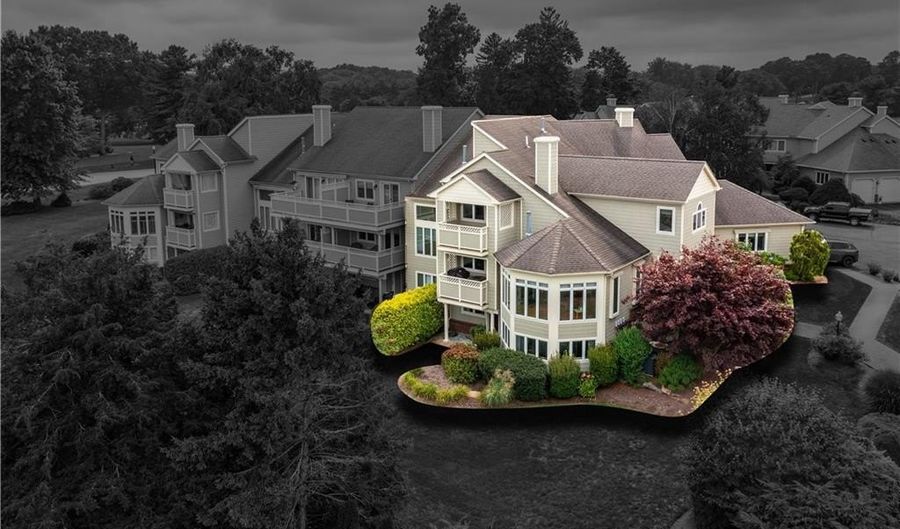 27 Eagle Dr, North Kingstown, RI 02852 - 3 Beds, 4 Bath