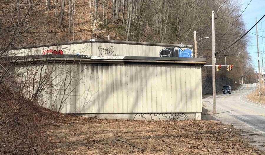 211 Vernon St, Brattleboro, VT 05301 - 0 Beds, 0 Bath