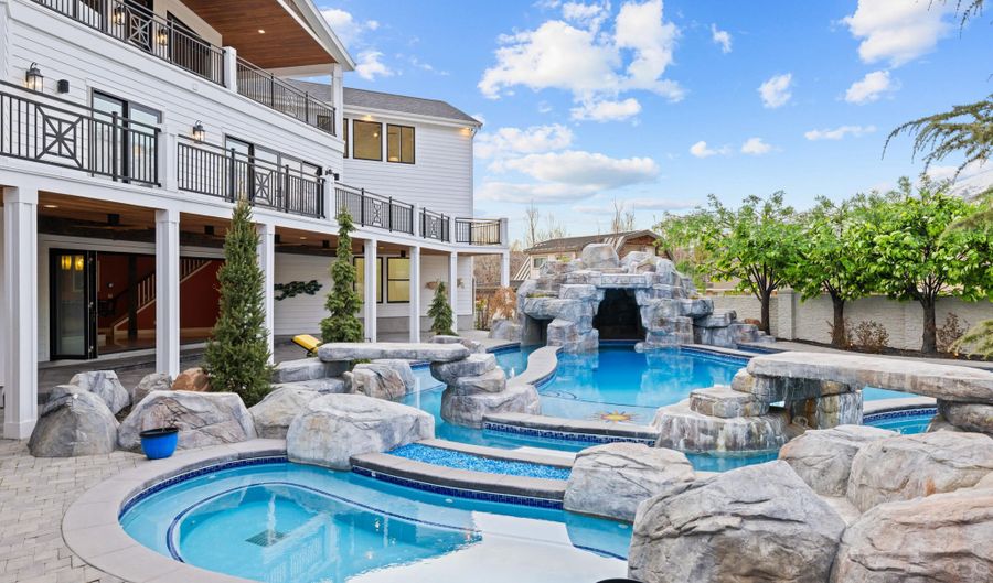 1263 E Chapman Ct, Alpine, UT 84004 - 9 Beds, 6 Bath