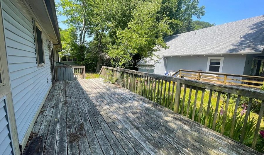 505 COLLINS St, Bethany Beach, DE 19930 - 3 Beds, 2 Bath