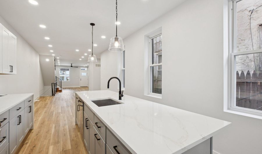 1039 E CHELTEN Ave, Philadelphia, PA 19138 - 4 Beds, 4 Bath