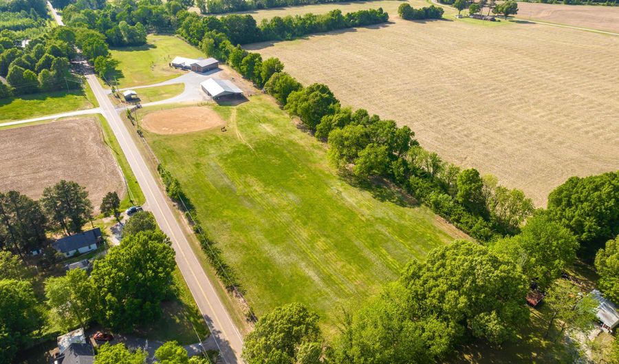 1095 TN-88, Bells, TN 38006 - 5 Beds, 3 Bath