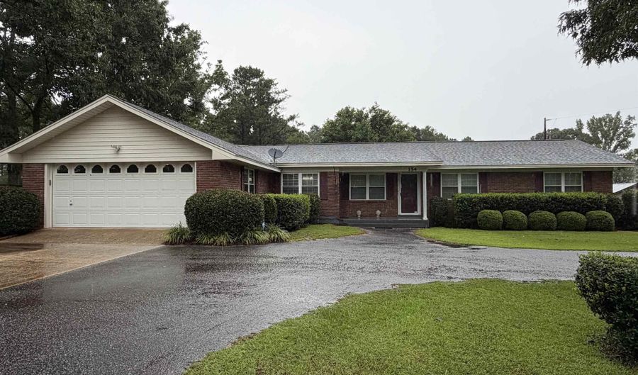 154 Perry Ln, Atmore, AL 36502 - 3 Beds, 2 Bath