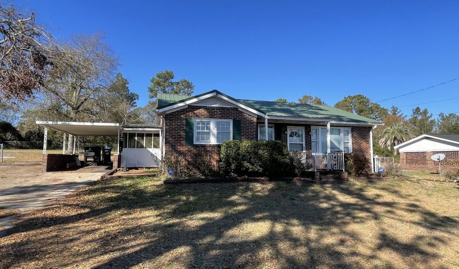 2753 DEANS BRIDGE Rd, Augusta, GA 30906 - 2 Beds, 1 Bath