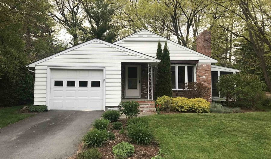 106 Killarney Dr, Burlington, VT 05408 - 3 Beds, 3 Bath