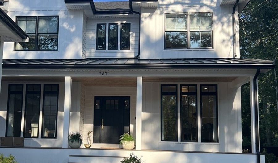 10 Ferry Ln, Berkley, MA 02779 - 4 Beds, 3 Bath