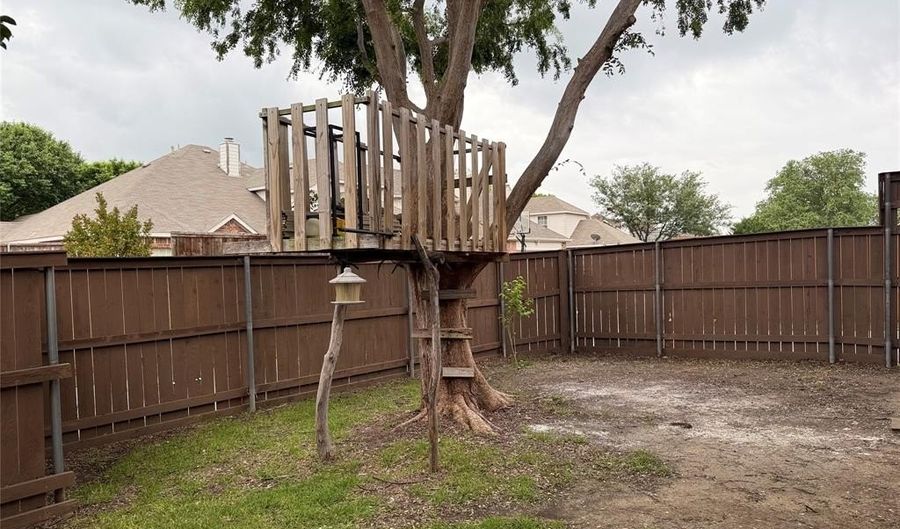 825 Soapberry, Allen, TX 75002 - 4 Beds, 2 Bath