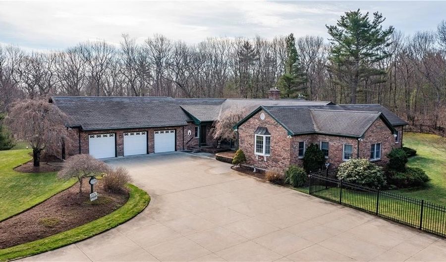 208 Tourtellot Hill Rd, Glocester, RI 02814 - 4 Beds, 5 Bath