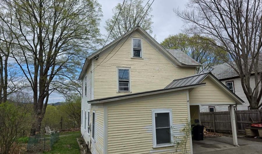 134 Washington St, Brattleboro, VT 05301 - 4 Beds, 1 Bath