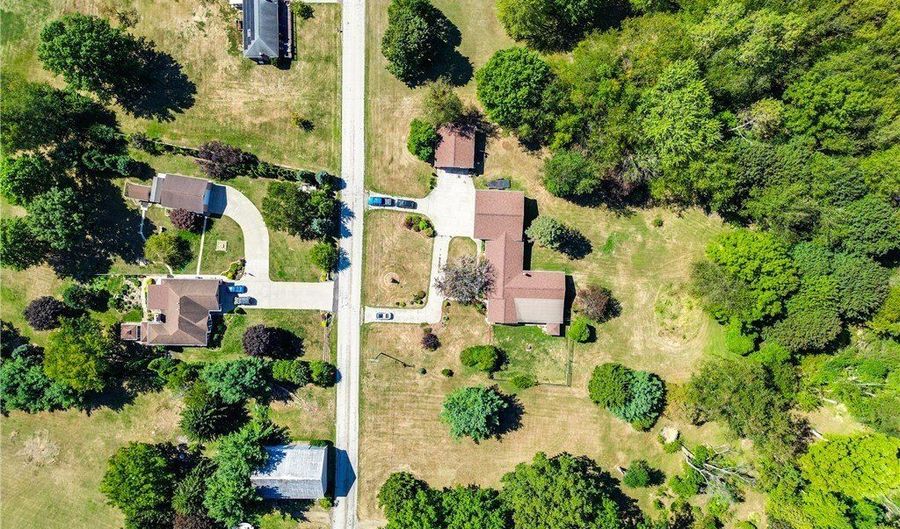 3381 Alexander Rd, Atwater, OH 44201 - 3 Beds, 2 Bath