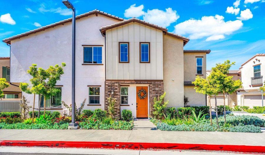 1743 Valley Oak Way, Oceanside, CA 92056 - 3 Beds, 3 Bath