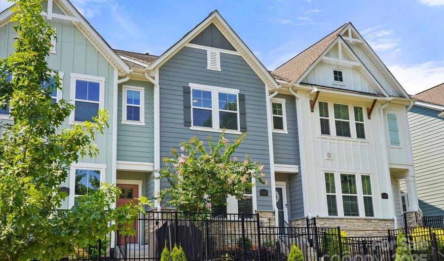 1140 Drummond Ave, Charlotte, NC 28205 - 3 Beds, 4 Bath