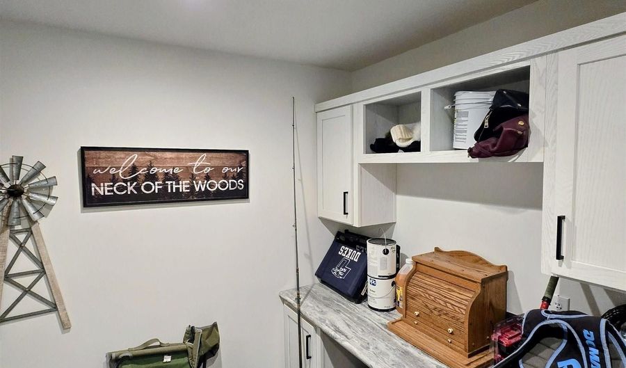 2223 180Th St, Afton, IA 50830 - 4 Beds, 2 Bath