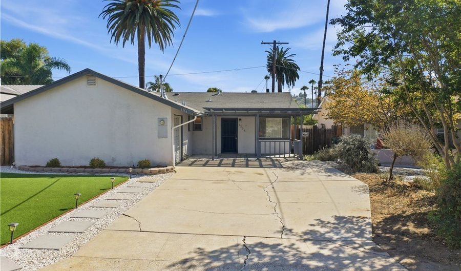 1354 S Maple, Escondido, CA 92025 - 3 Beds, 2 Bath
