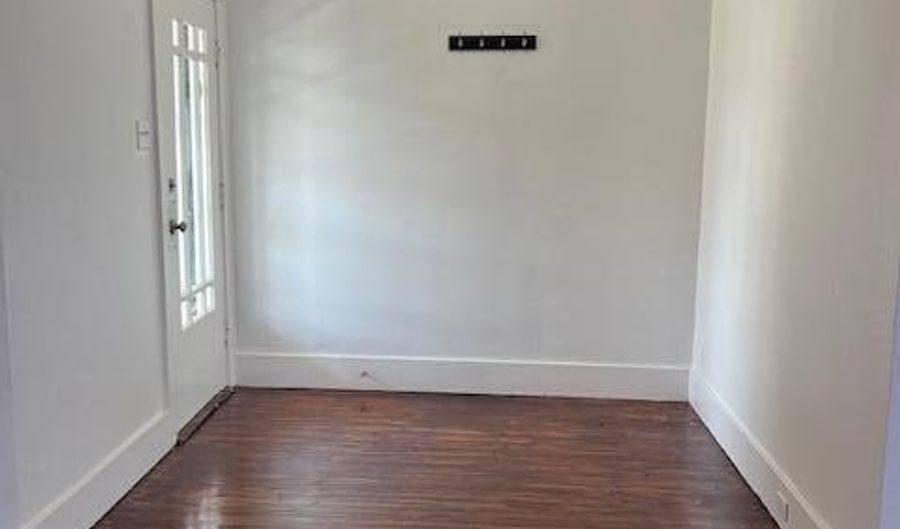 83 Arnold Ave, Amsterdam, NY 12010 - 3 Beds, 1 Bath