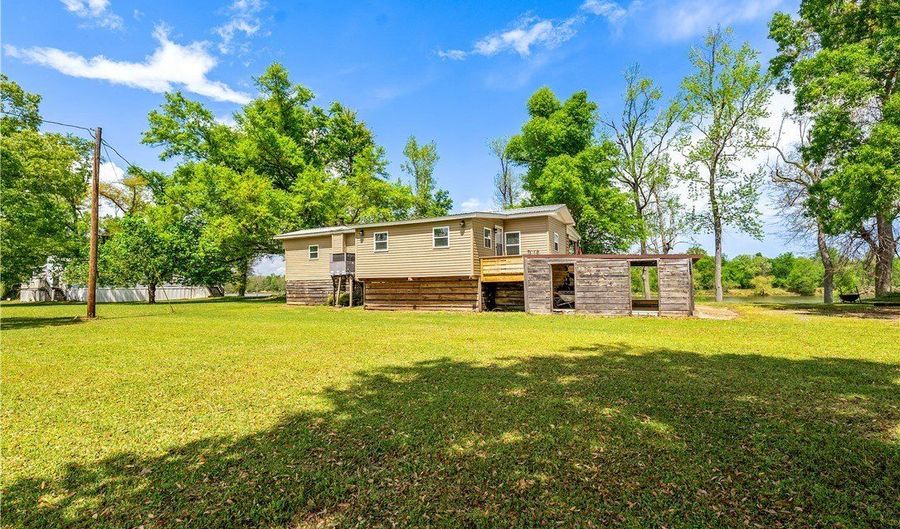 2580 OAK VILLAGE Rd, Akron, AL 35441 - 2 Beds, 2 Bath