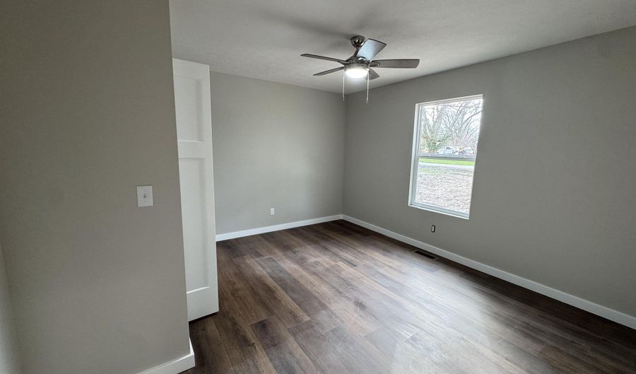 450 Trinton Cir, Bedford, IN 47421 - 3 Beds, 2 Bath