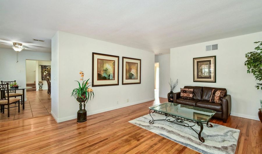 2725 Morning Glory Ln, Carlsbad, CA 92008 - 3 Beds, 2 Bath