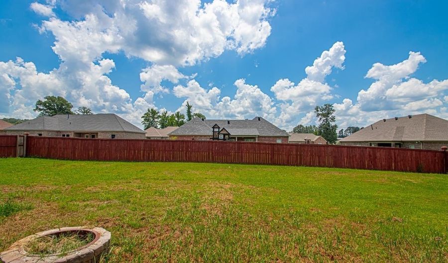 153 Crystal Lk, Austin, AR 72007 - 3 Beds, 2 Bath