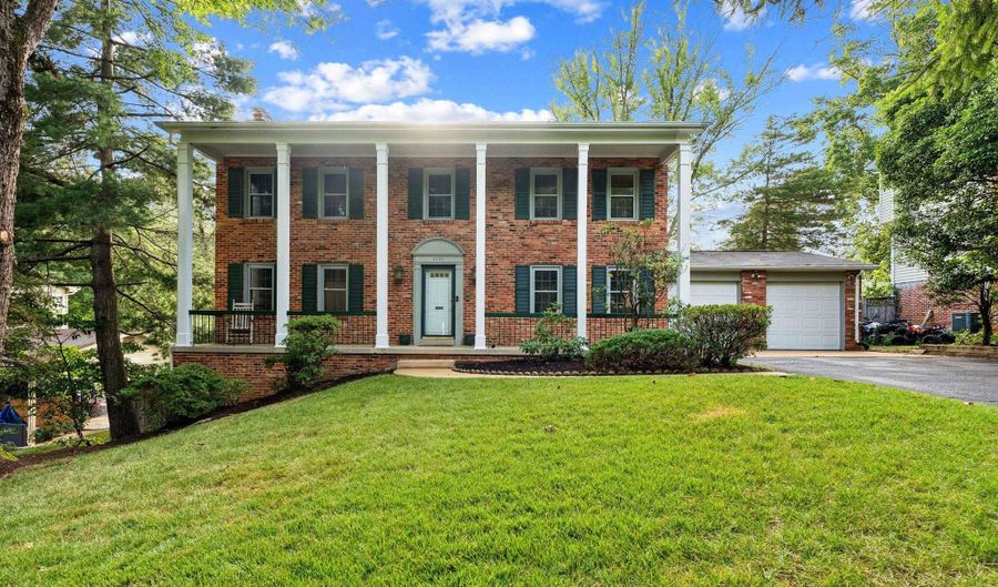 4606 HOLBORN Ave, Annandale, VA 22003 - 6 Beds, 4 Bath
