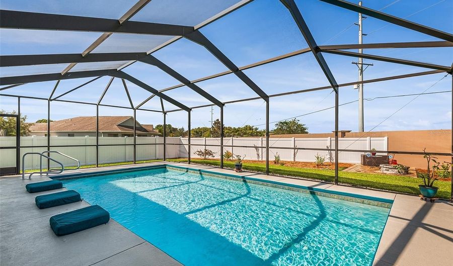 113 PROMENADE Ct, Auburndale, FL 33823 - 4 Beds, 2 Bath