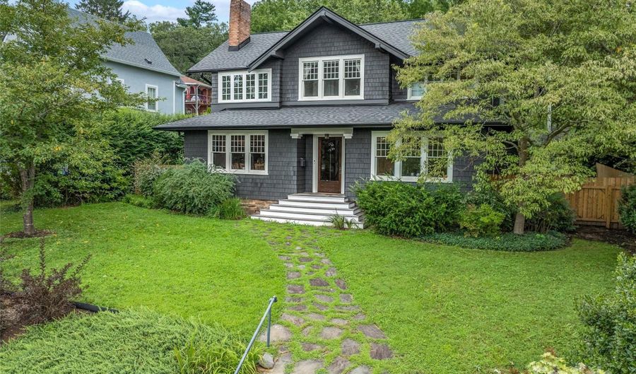 125 Furman Ave, Asheville, NC 28801 - 3 Beds, 3 Bath