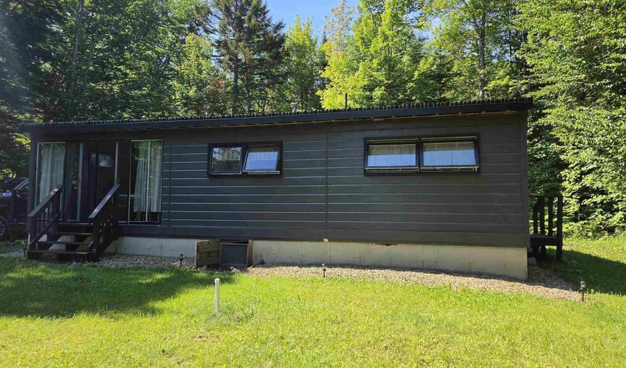 63 Bradley Rd, Averill, VT 05901 - 2 Beds, 1 Bath