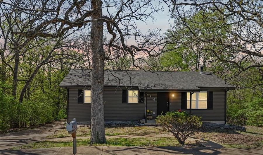 656 Rockwood Dr, Arnold, MO 63010 - 3 Beds, 2 Bath