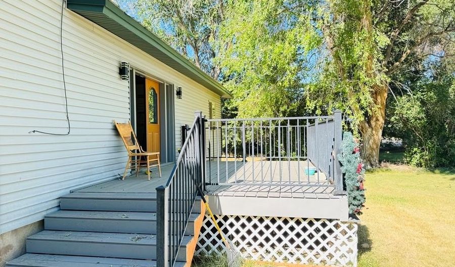 943 W 200 S, Blackfoot, ID 83221 - 4 Beds, 2 Bath