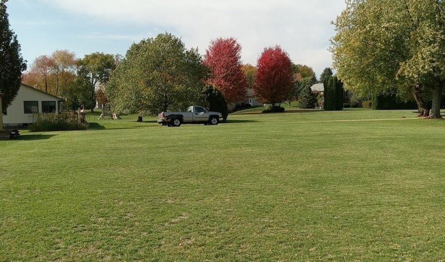 10 Th Ave S Lot 8, Albany, IL 61230 - 0 Beds, 0 Bath