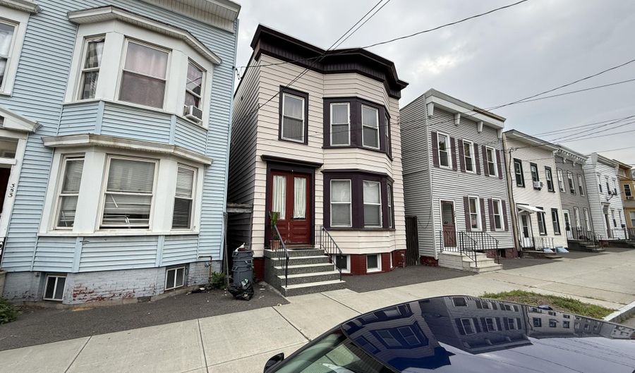 351 2nd St, Albany, NY 12206 - 6 Beds, 2 Bath