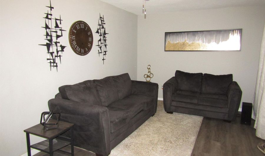 507 S 12th St, Artesia, NM 88210 - 2 Beds, 1 Bath