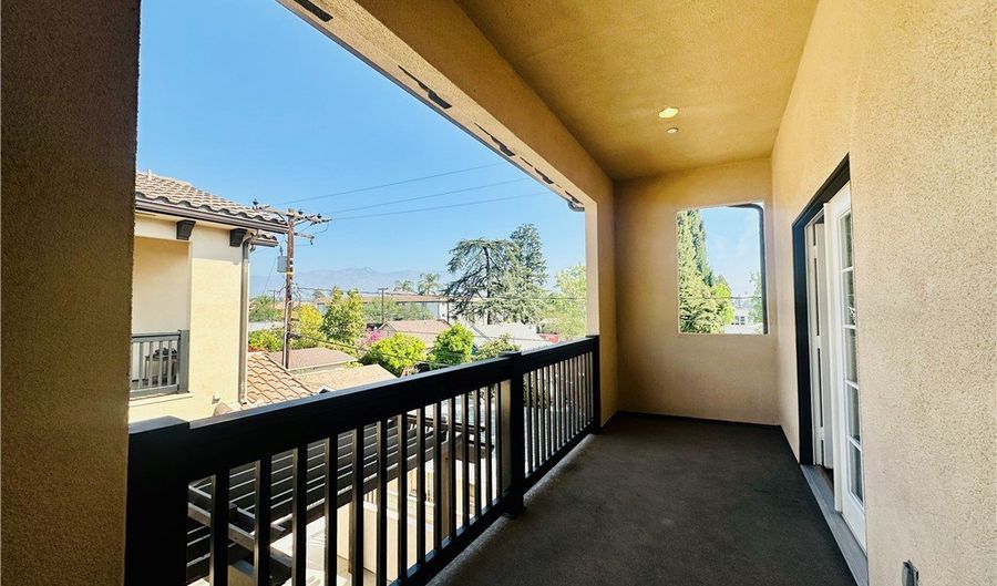 728 N Atlantic Blvd B, Alhambra, CA 91801 - 2 Beds, 3 Bath
