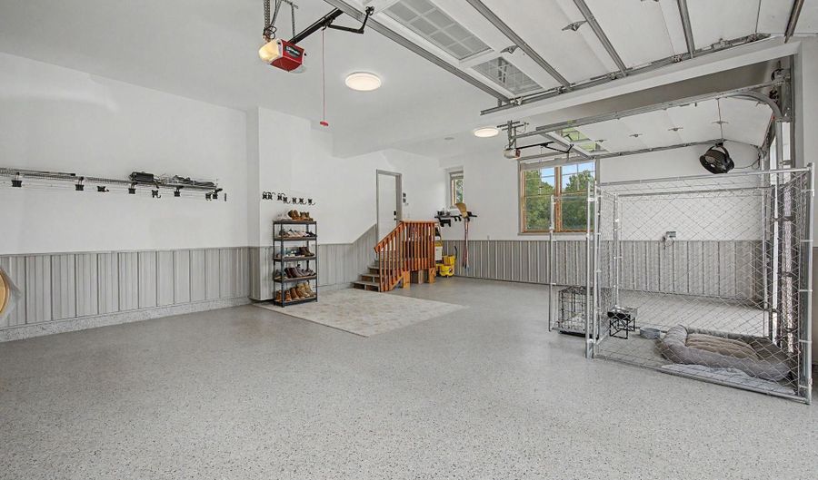 15471 Dogwood St NW, Andover, MN 55304 - 5 Beds, 6 Bath