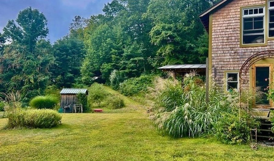 137 Pleasant Valley Rd, Brattleboro, VT 05301 - 1 Beds, 1 Bath