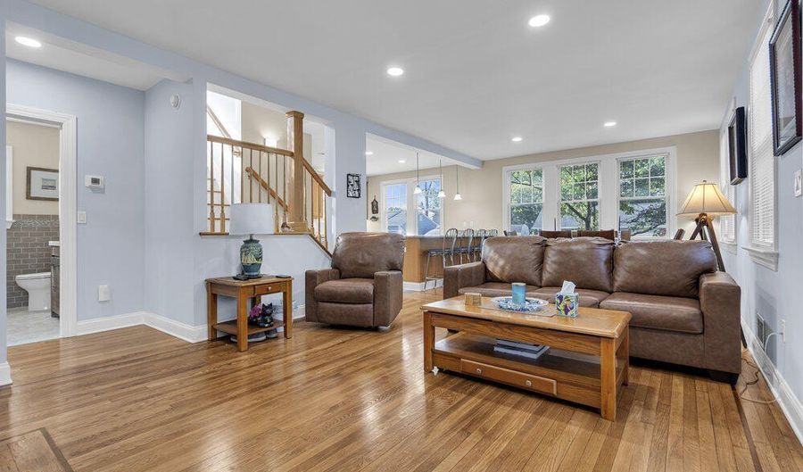 700 Halliard Ave, Beachwood, NJ 08722 - 4 Beds, 3 Bath