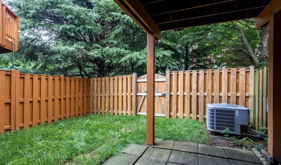 534 WINDING ROSE Dr, Rockville, MD 20850 - 3 Beds, 4 Bath