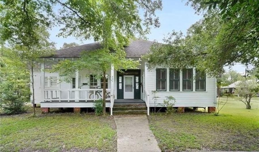 400 E CHESTNUT St A, Amite, LA 70422 - 2 Beds, 1 Bath