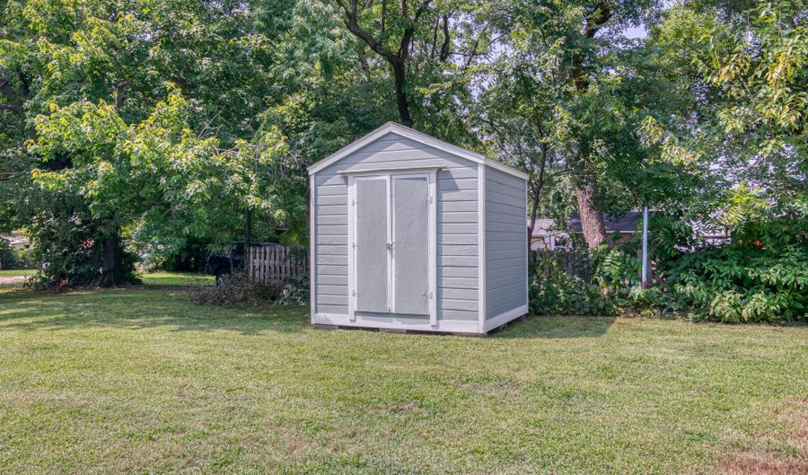 1024 Military Avenue & 204 W 9th St, Baxter Springs, KS 66713 - 0 Beds, 0 Bath