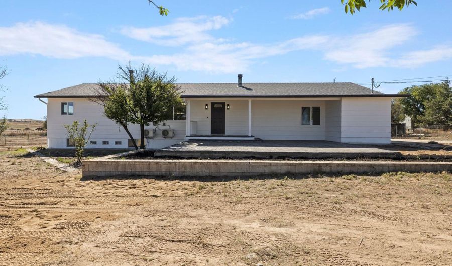 1885 E Perkinsville Rd, Chino Valley, AZ 86323 - 5 Beds, 3 Bath