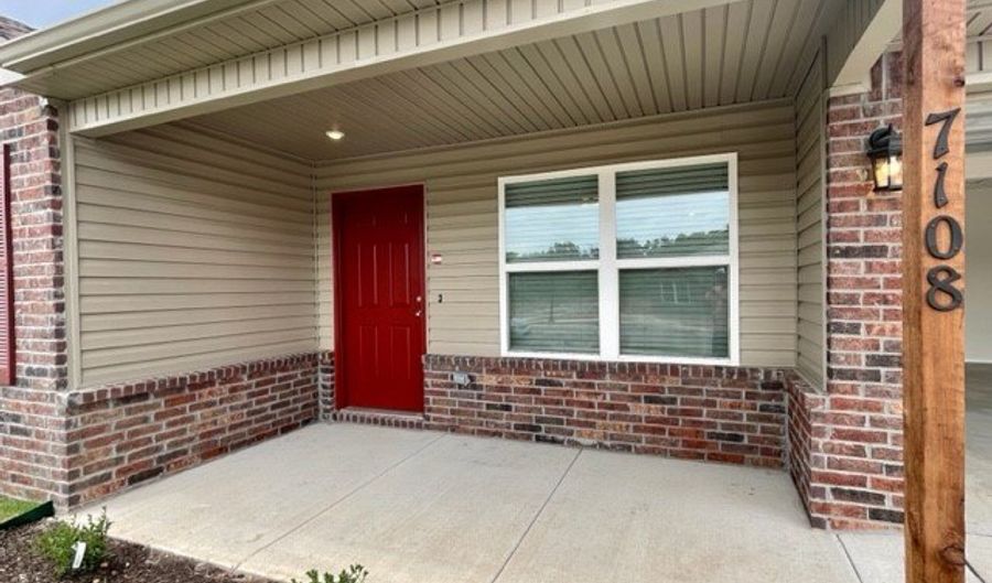7108 SW Chestnut Hill Rd, Bentonville, AR 72713 - 4 Beds, 2 Bath