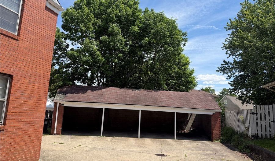 47 Parkgate, Austintown, OH 44515 - 2 Beds, 1 Bath