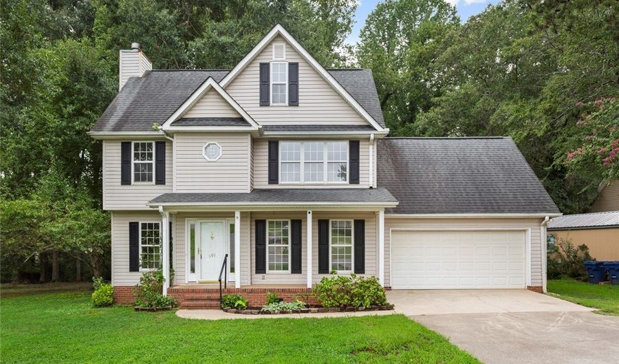 601 Laurel Creek Dr, Anderson, SC 29621 - 3 Beds, 3 Bath