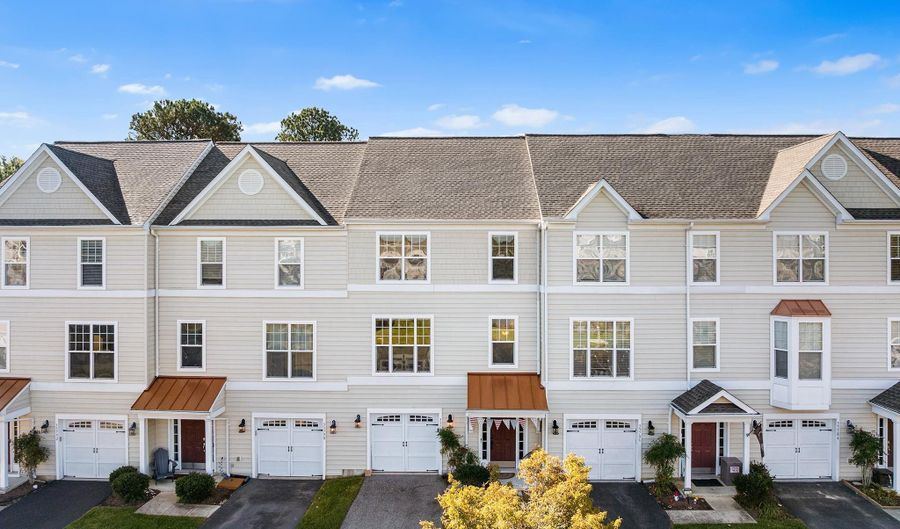 33788 CONNECTICUT Ave, Frankford, DE 19945 - 5 Beds, 4 Bath